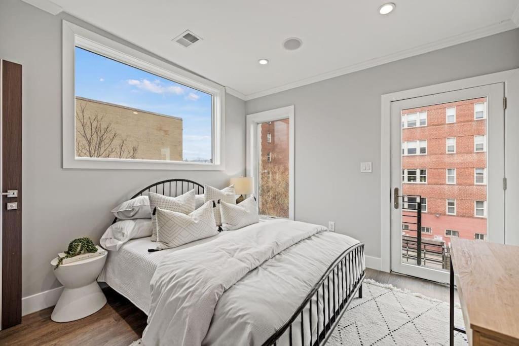 Luxury Dc Penthouse W/ Private Rooftop! Apartment Washington