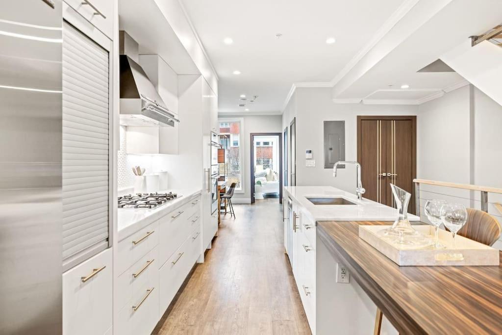 Apartment Luxury Dc Penthouse W/ Private Rooftop!