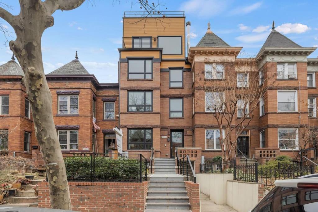 Luxury Dc Penthouse W/ Private Rooftop!